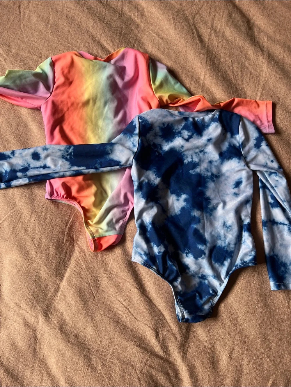 GAP Kids 5T Long-Sleeve Rashguard Swim Set - Neon Rainbow & Blue Tie-Dye (2)